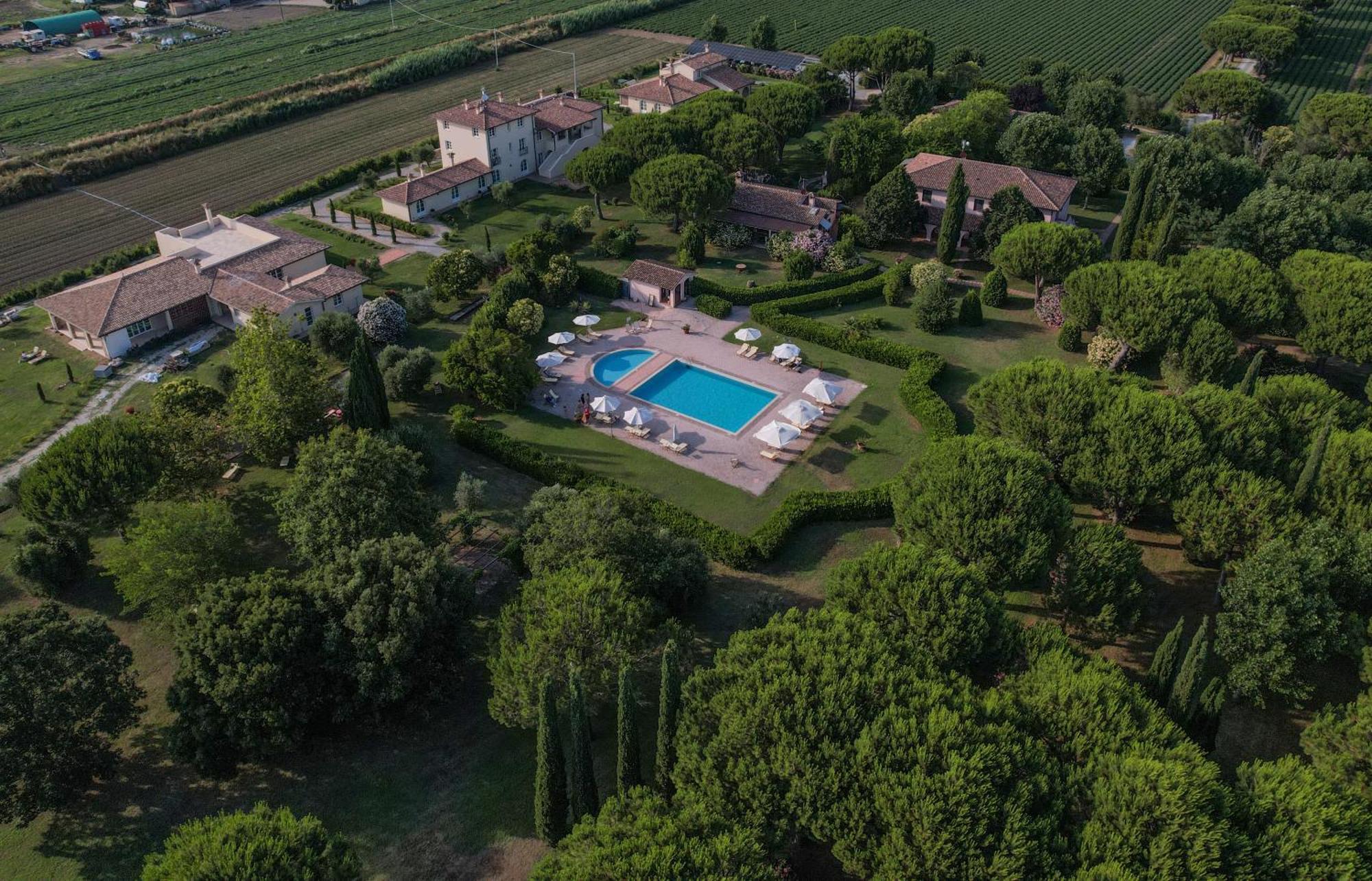 Agriturismo Villa Toscana 캄필리아 마리티마 외부 사진
