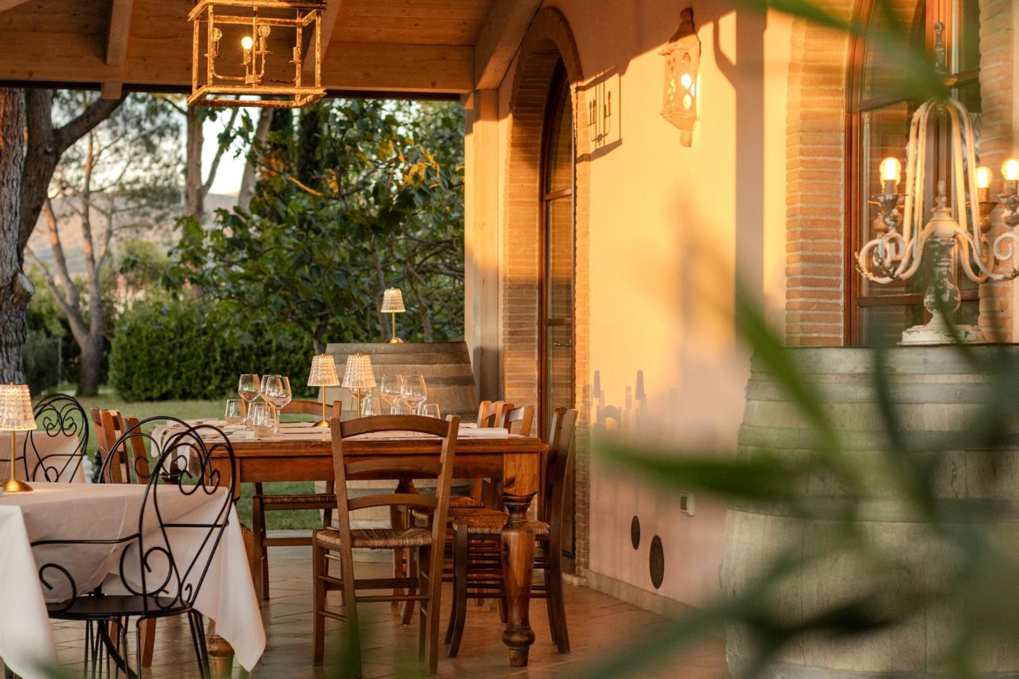 Agriturismo Villa Toscana 캄필리아 마리티마 외부 사진