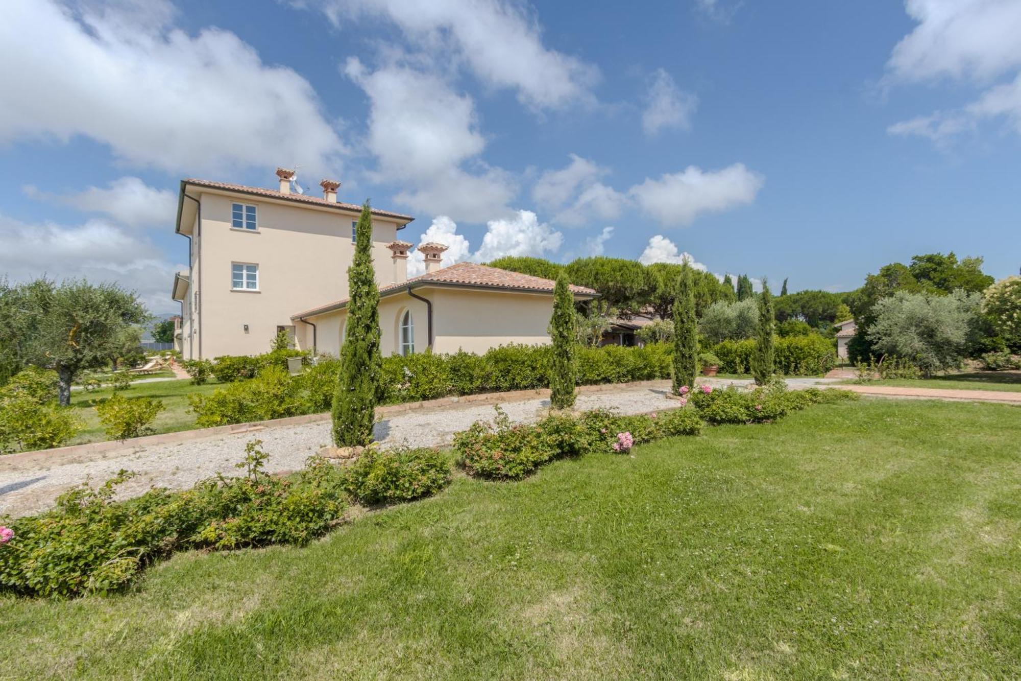 Agriturismo Villa Toscana 캄필리아 마리티마 외부 사진