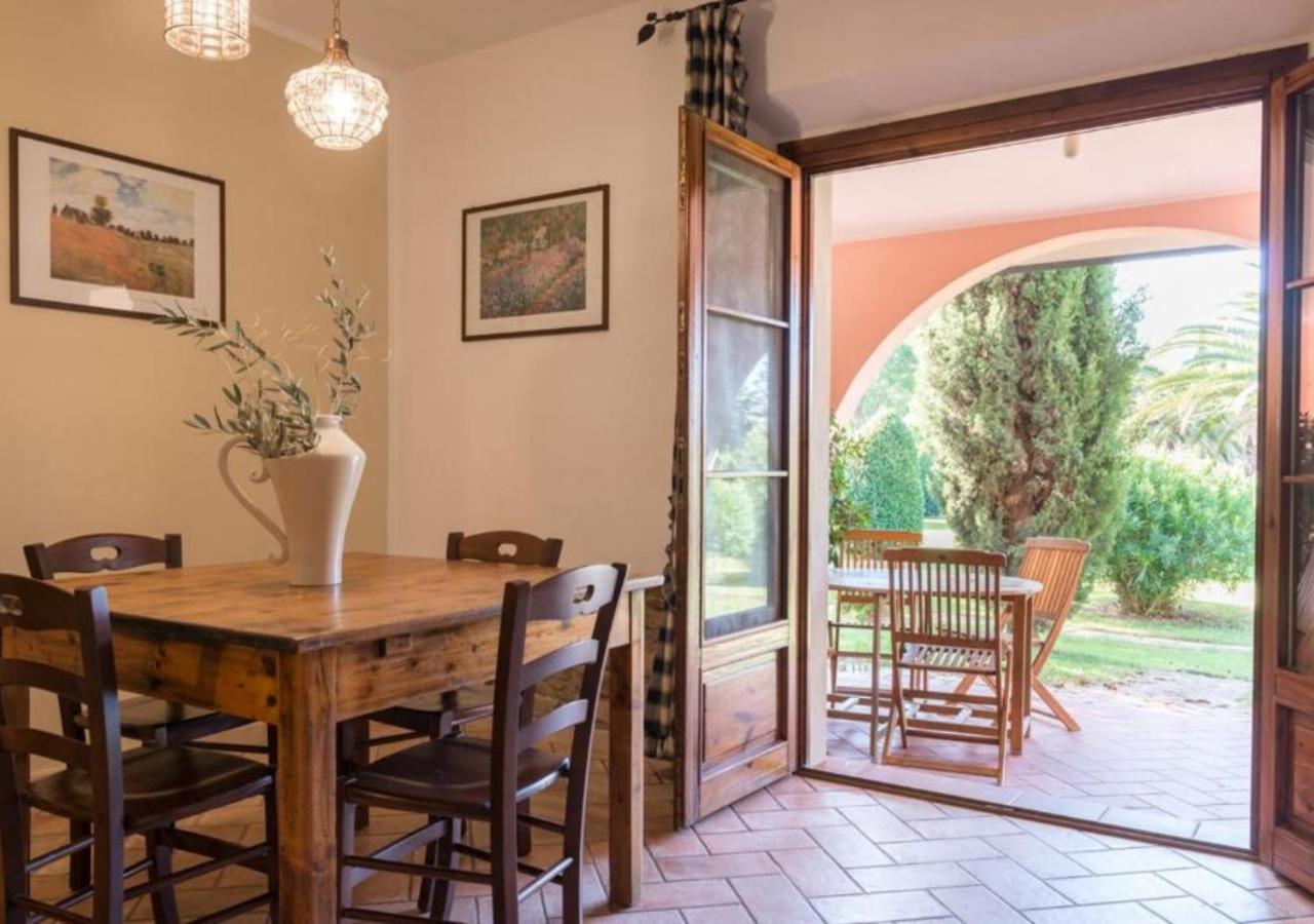 Agriturismo Villa Toscana 캄필리아 마리티마 외부 사진